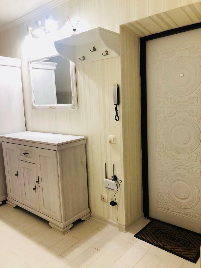 Classic Apartment Boryspil Bagian luar foto